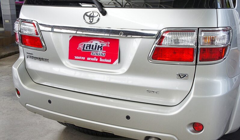 
								TOYOTA FORTUNER 3.0 V 2WD /AT 2011 full									