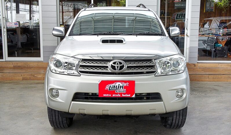 
								TOYOTA FORTUNER 3.0 V 2WD /AT 2011 full									