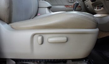 
									TOYOTA FORTUNER 3.0 V 2WD /AT 2011 full								