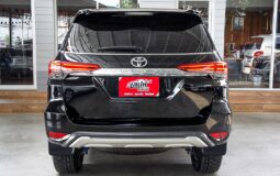 TOYOTA FORTUNER 2.4 V 2WD /AT 2016