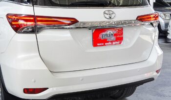 
									TOYOTA FORTUNER 2.4 V 2WD /AT 2016 full								