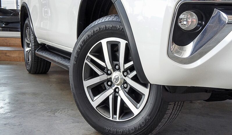 
								TOYOTA FORTUNER 2.4 V 2WD /AT 2016 full									