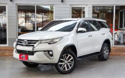 TOYOTA FORTUNER 2.4 V 2WD /AT 2016