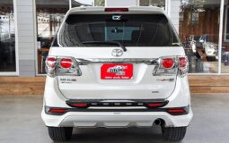 TOYOTA FORTUNER 3.0 V 2WD /AT 2014