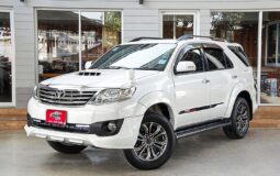 TOYOTA FORTUNER 3.0 V 2WD /AT 2014
