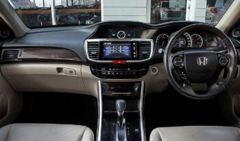 
									HONDA ACCORD 2.0 EL /AT 2017 full								