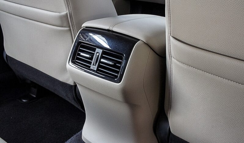 
								HONDA ACCORD 2.0 EL /AT 2017 full									