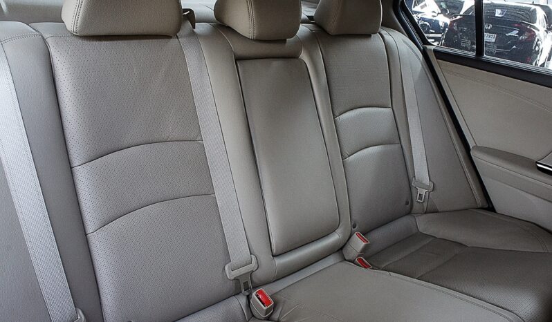 
								HONDA ACCORD 2.0 EL /AT 2017 full									