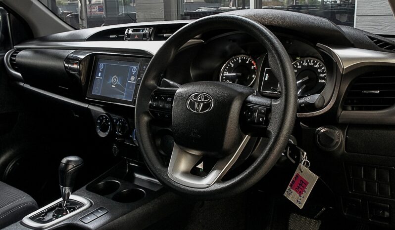 
								TOYOTA REVO 2.4 ENTRY SMARTCAB PRERUNNER /AT 2022 full									