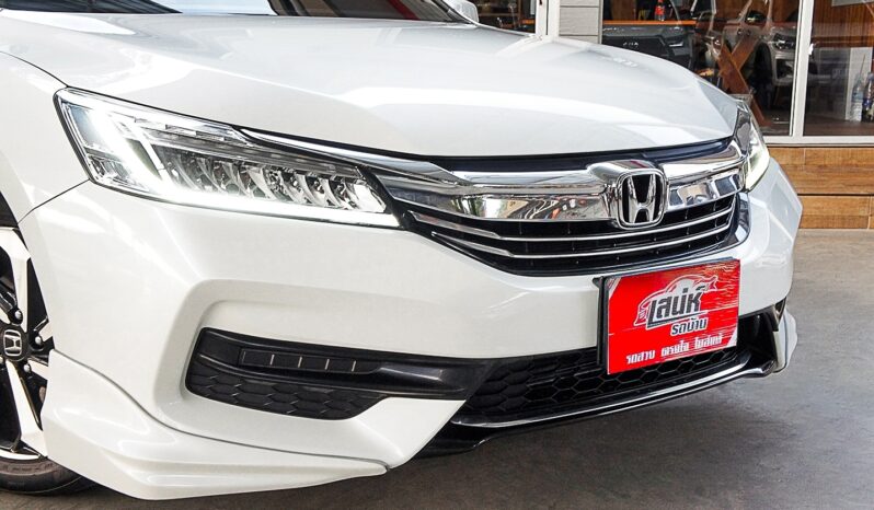 
								HONDA ACCORD 2.0 E /AT 2017 full									
